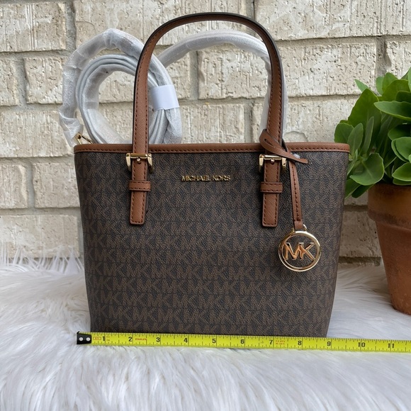 Micheal Kors mini tote - Picture 4 of 9